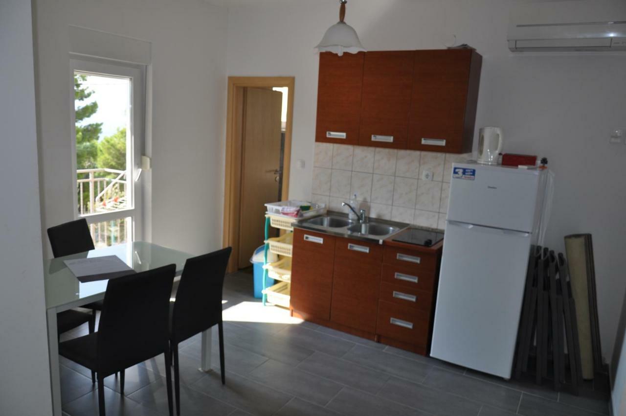 Batinic Apartmani 奥米什 外观 照片