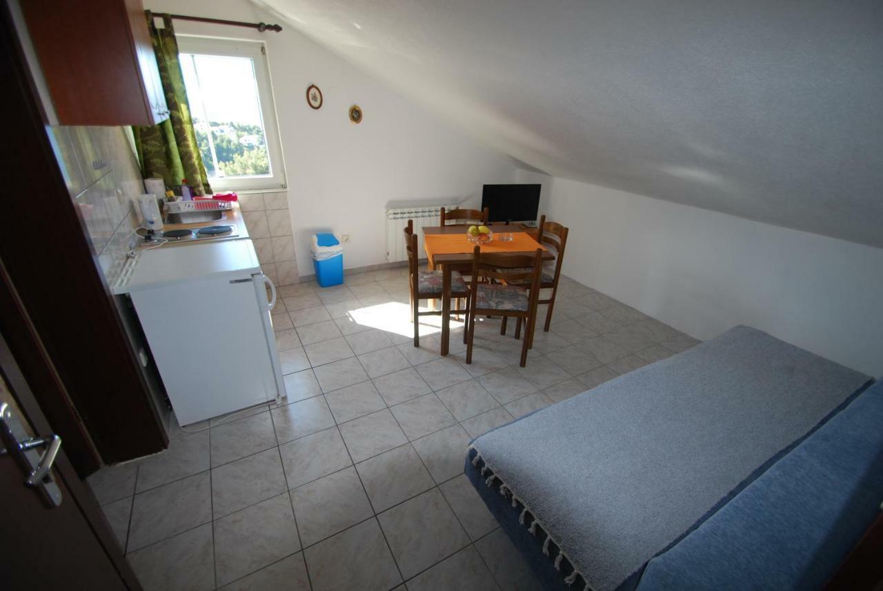 Batinic Apartmani 奥米什 外观 照片